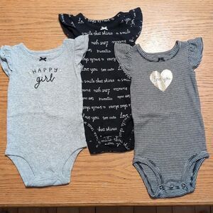 Carter's 9 Month Baby Short Sleeve Onesies Black White Gold